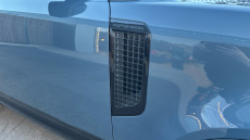 Land Rover Defender 3.0 D250 X-Dynamic SE 90 3dr Auto Diesel Estate